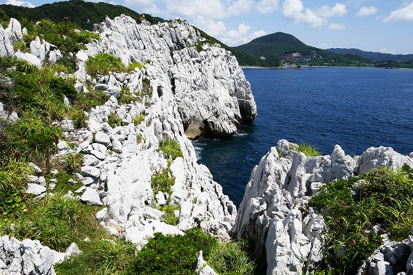 【作例付き撮影地情報】 和歌山県の夏「日本のエーゲ海!?・白崎海岸」