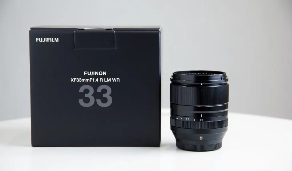 新神レンズ】XF33mmF1.4 R LM WR登場。新たな相棒はこれだ！