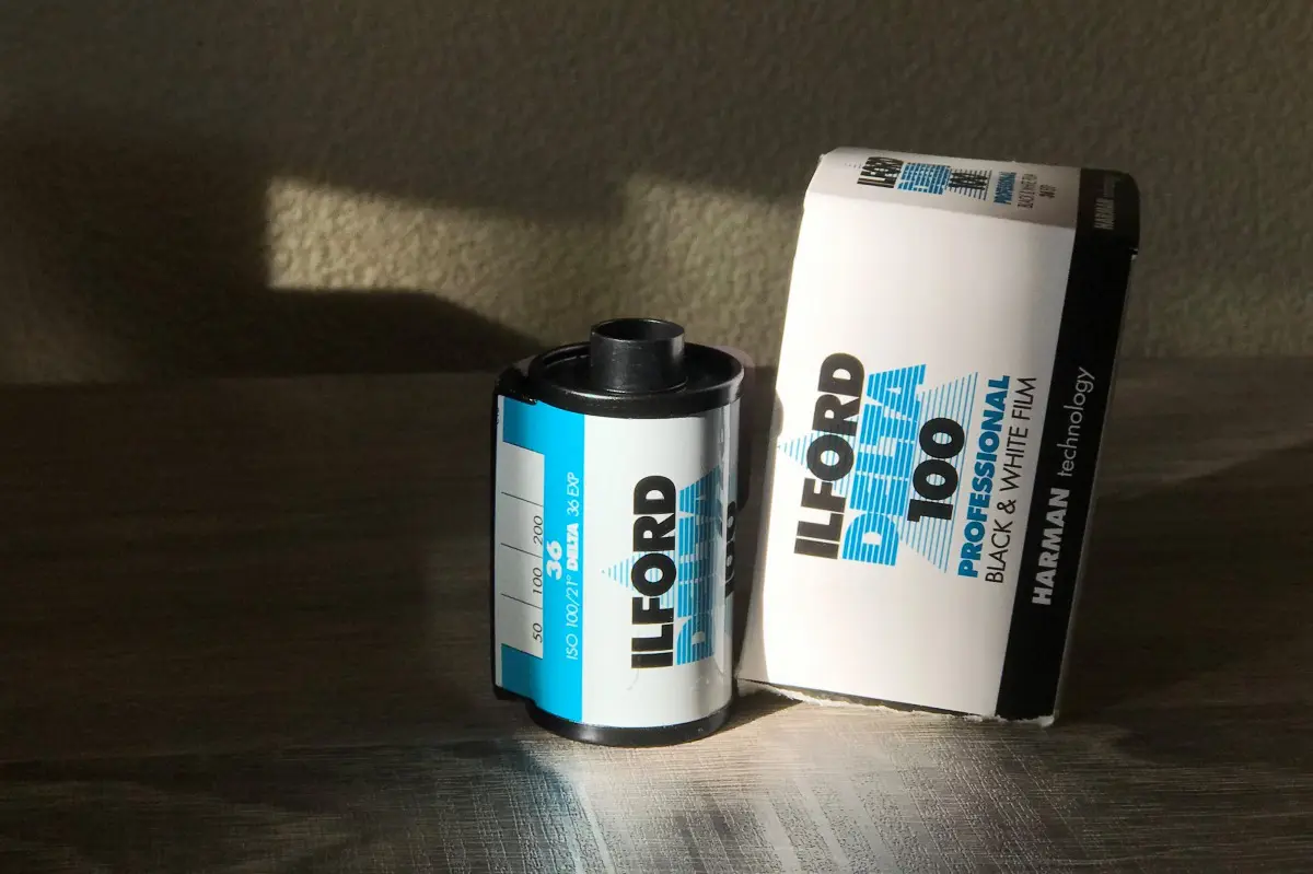 おすすめモノクロフィルム「ILFORD DELTA 100」外観