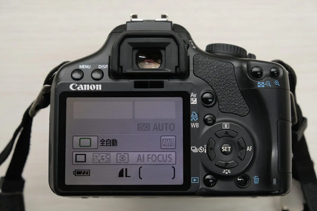 EOS Kiss X2 -  キャノンカメラ-30インチ液晶モニター