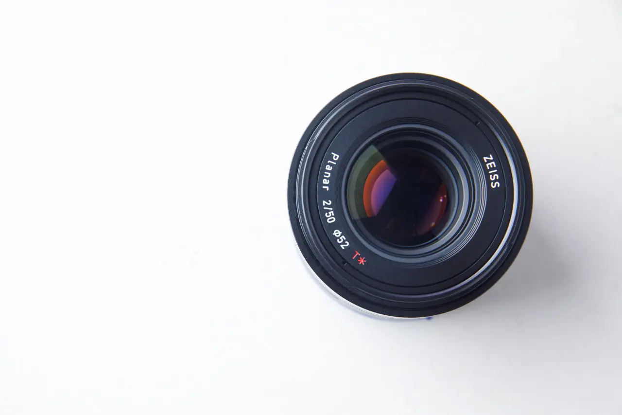ZEISS Loxia 2/50　レンズ前面