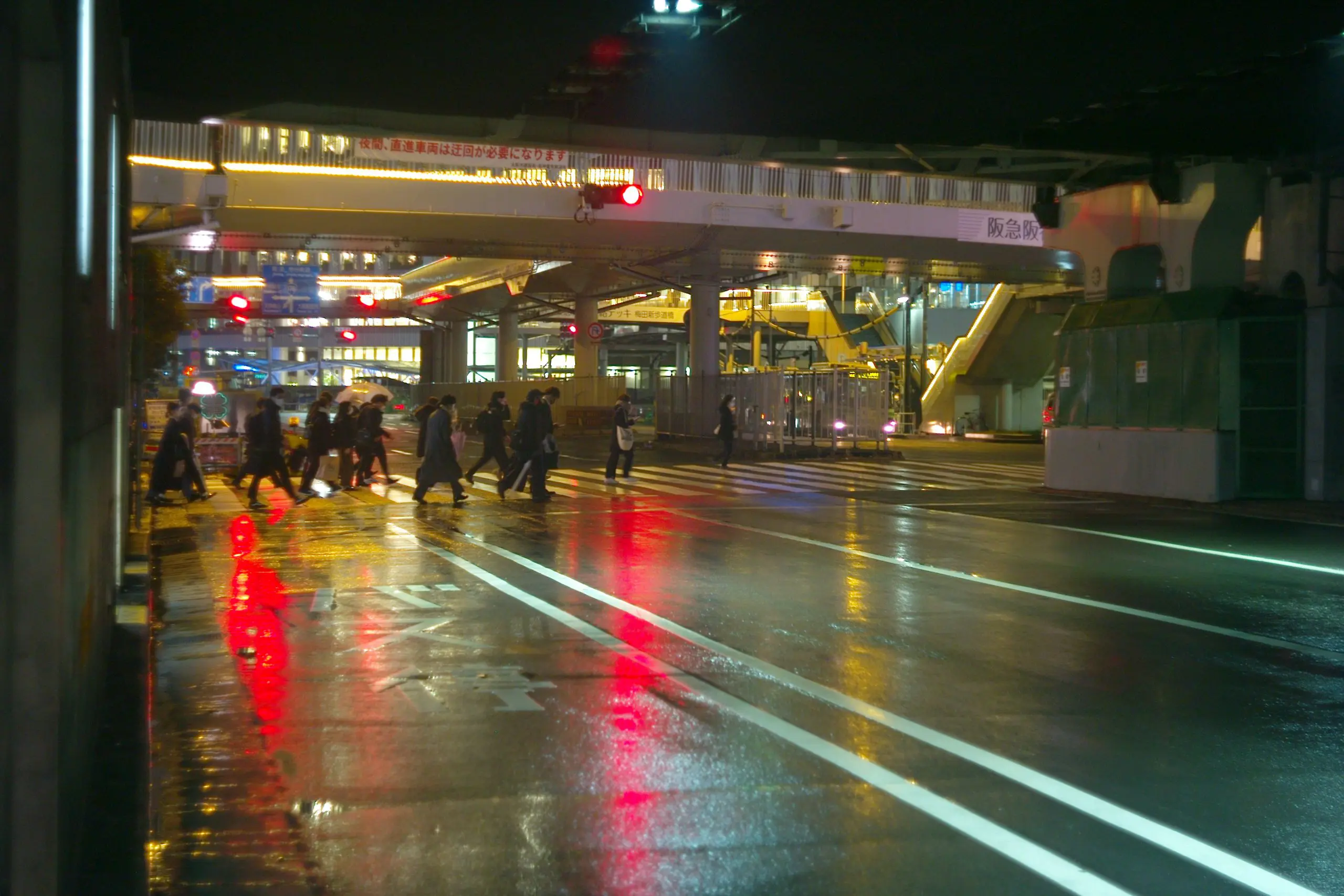 雨の道路
