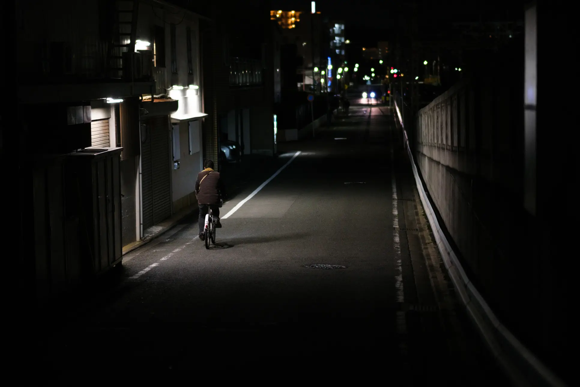 FUJIFILM X-T5　人物（頭）検出オートフォーカス　夜でもしっかり使える