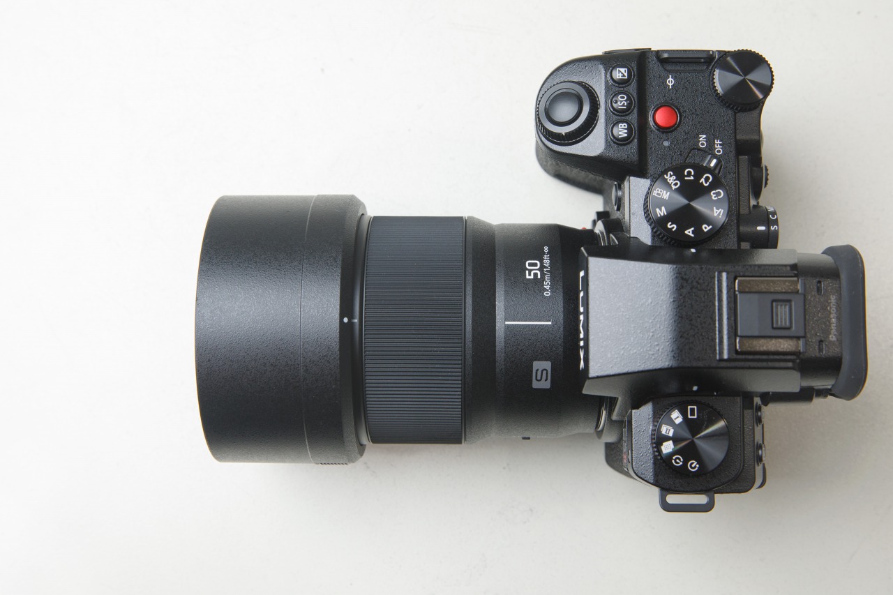LUMIX S 50mm F1.8 レンズカバー付き