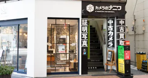 カメラのナニワ神戸元町店入口様子