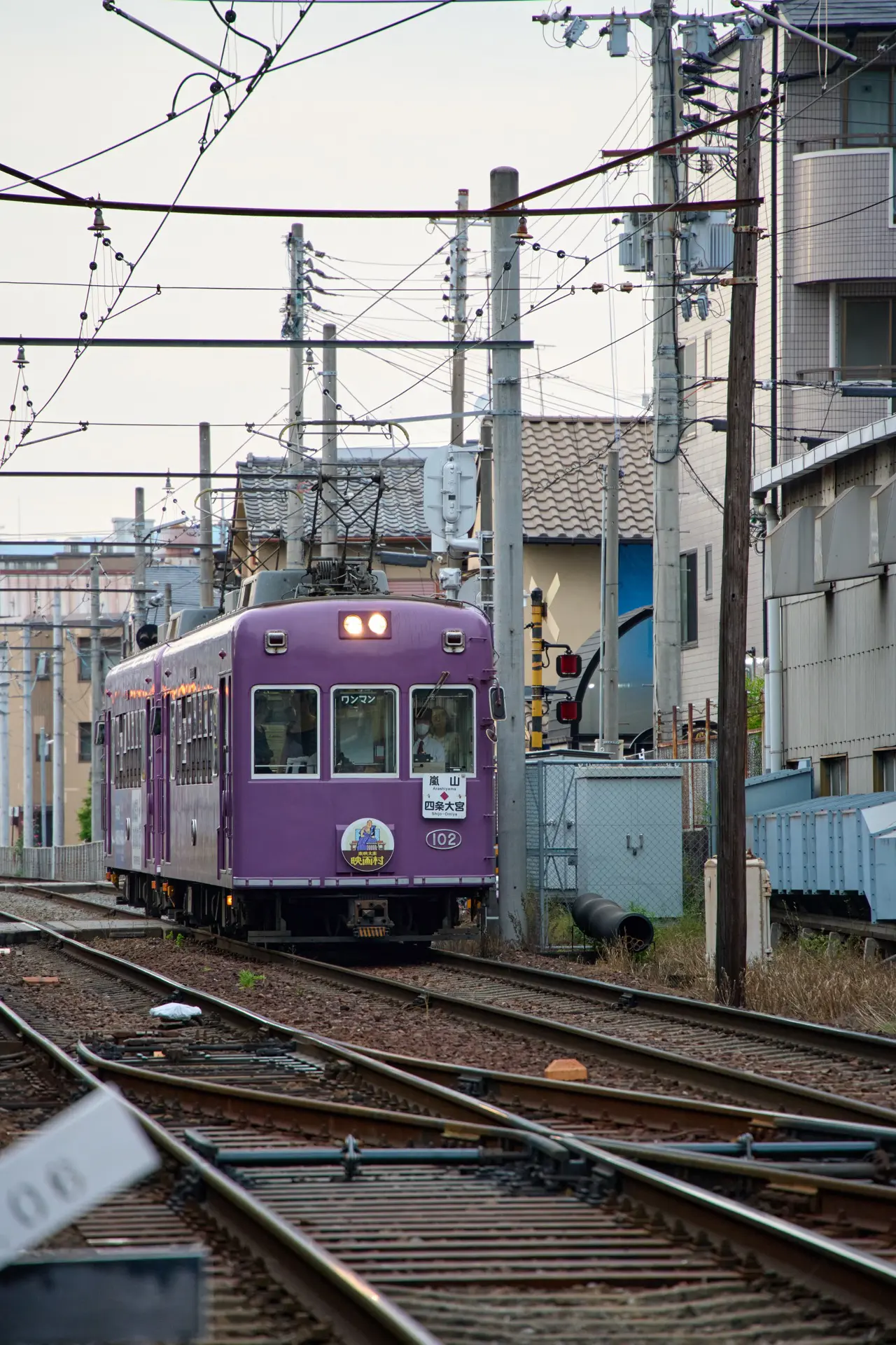 200ｍｍで、動く鉄道を撮影