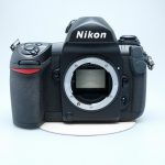 ニコン F6